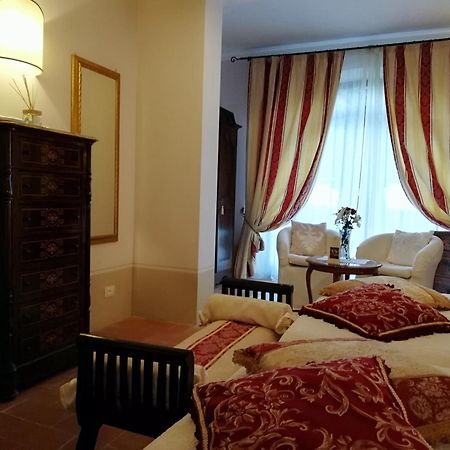 Villa La Valiana - Full Estate In Montepulciano - Heated Pool 발리아노 객실 사진