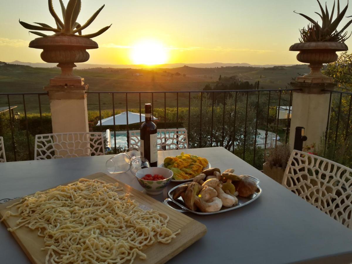 Villa La Valiana - Full Estate In Montepulciano - Heated Pool 발리아노 외부 사진