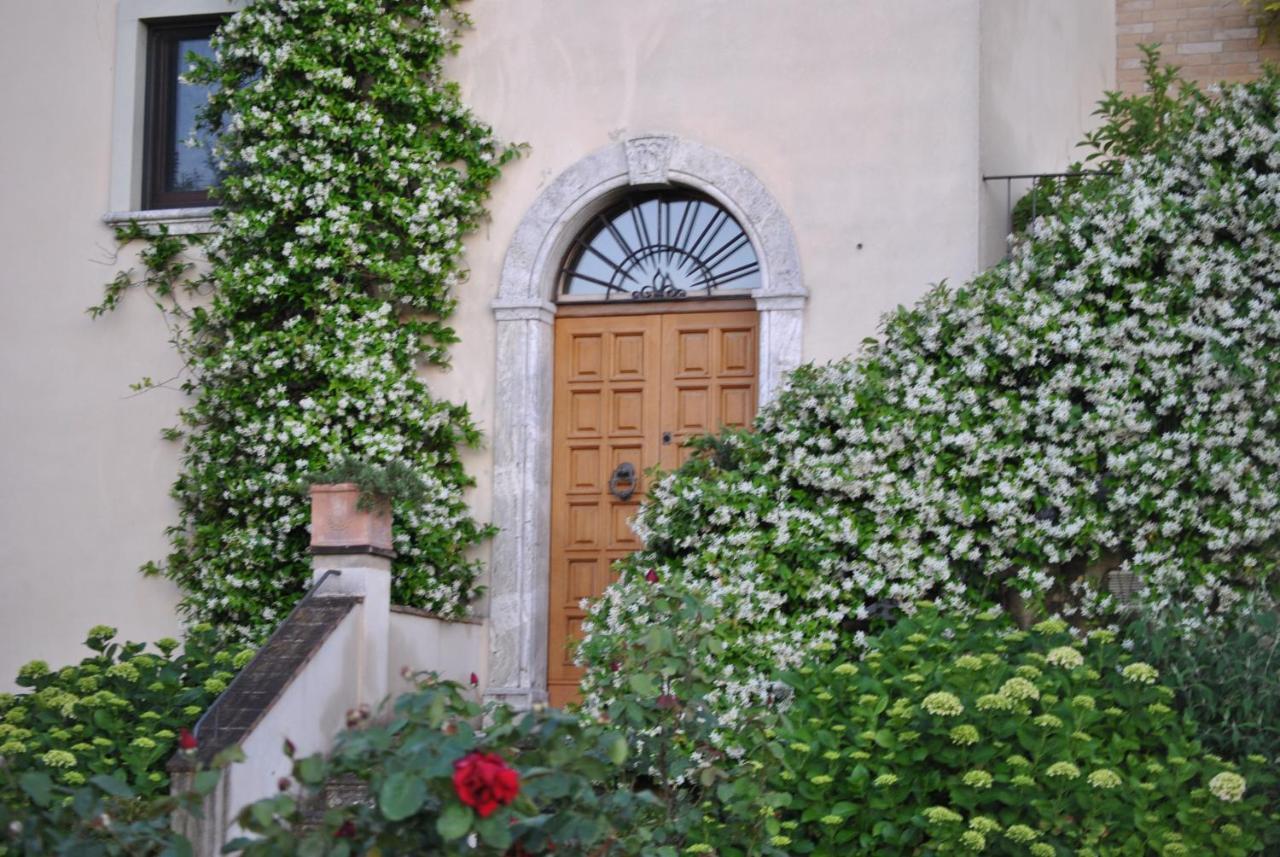 Villa La Valiana - Full Estate In Montepulciano - Heated Pool 발리아노 외부 사진