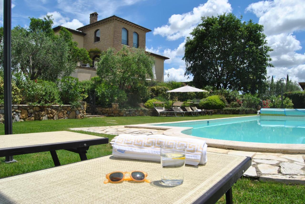 Villa La Valiana - Full Estate In Montepulciano - Heated Pool 발리아노 외부 사진