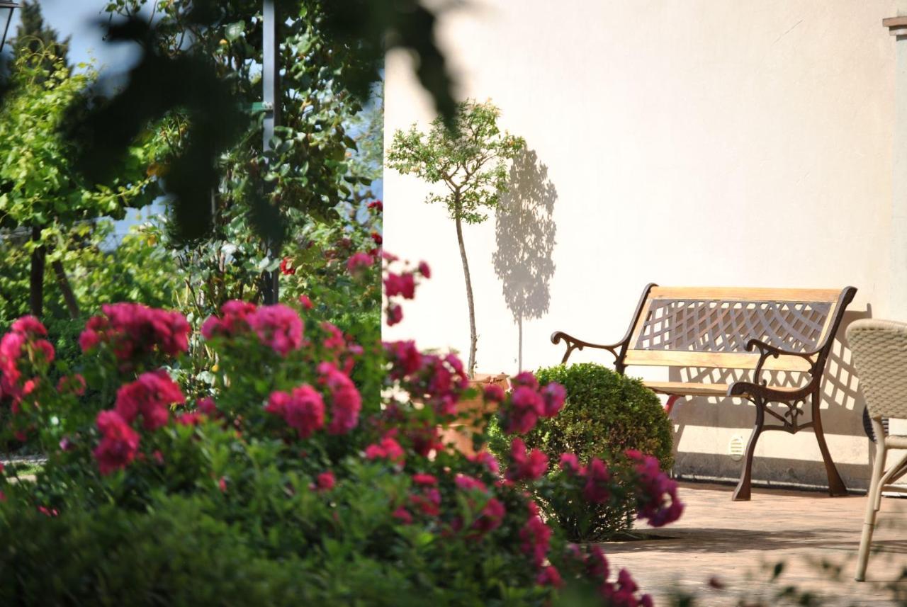 Villa La Valiana - Full Estate In Montepulciano - Heated Pool 발리아노 외부 사진