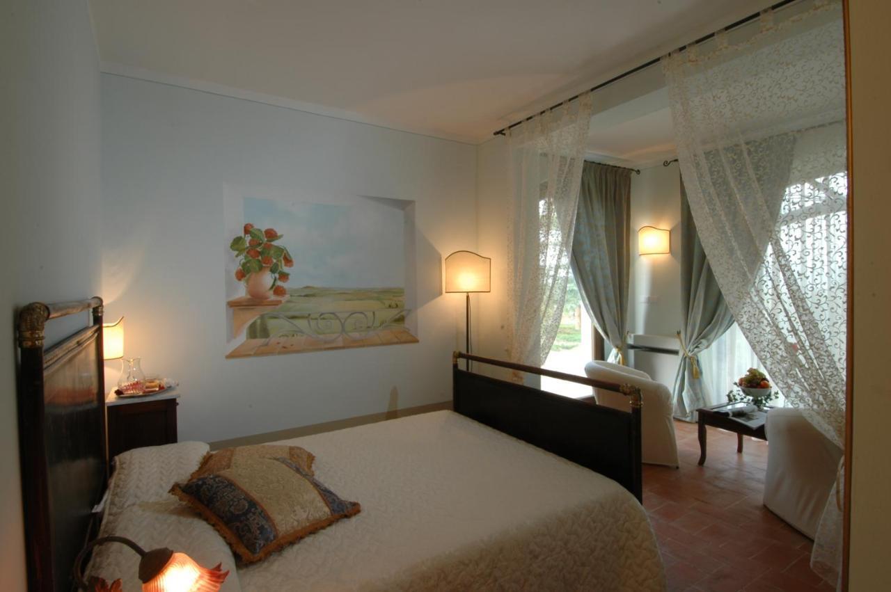 Villa La Valiana - Full Estate In Montepulciano - Heated Pool 발리아노 외부 사진