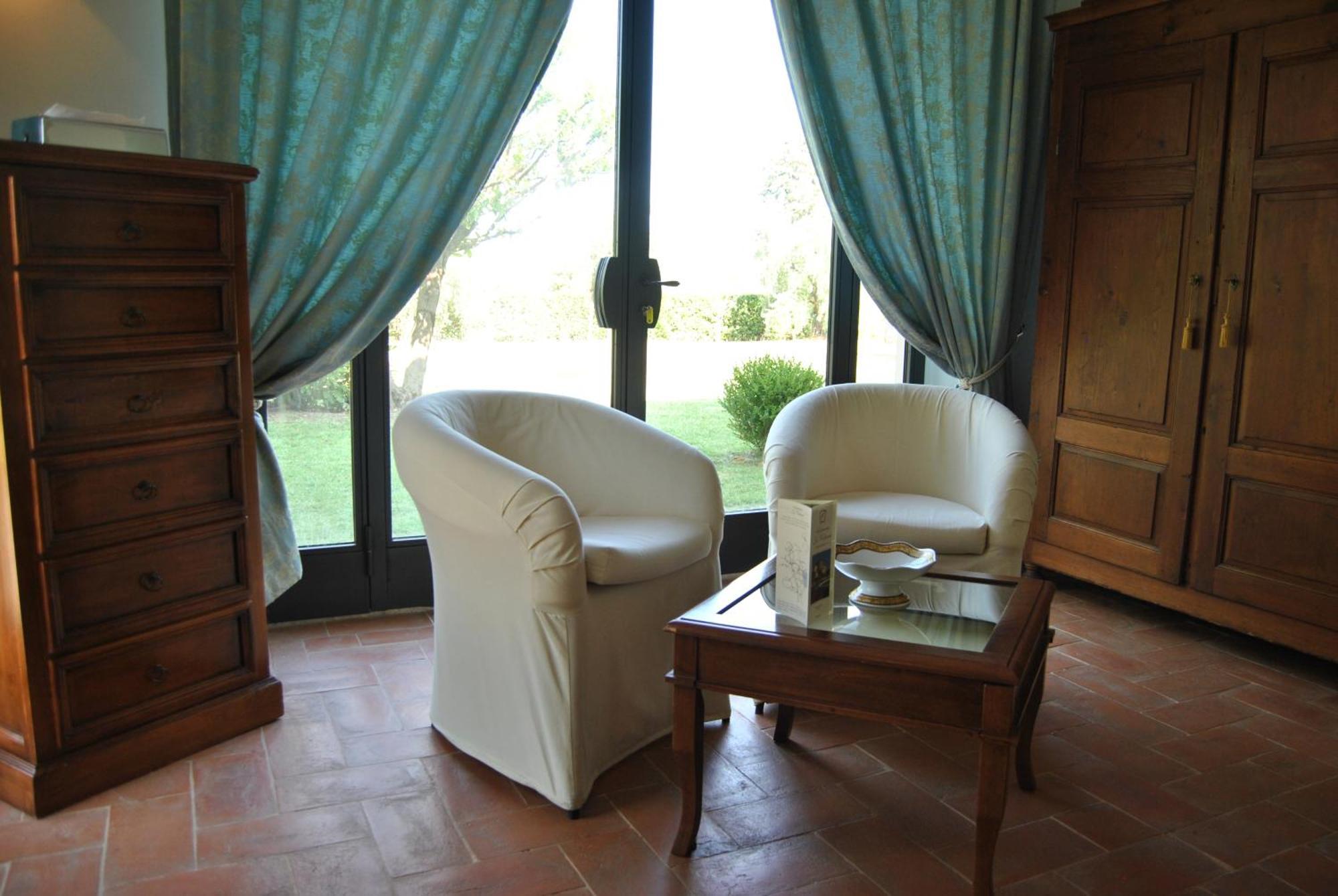 Villa La Valiana - Full Estate In Montepulciano - Heated Pool 발리아노 객실 사진